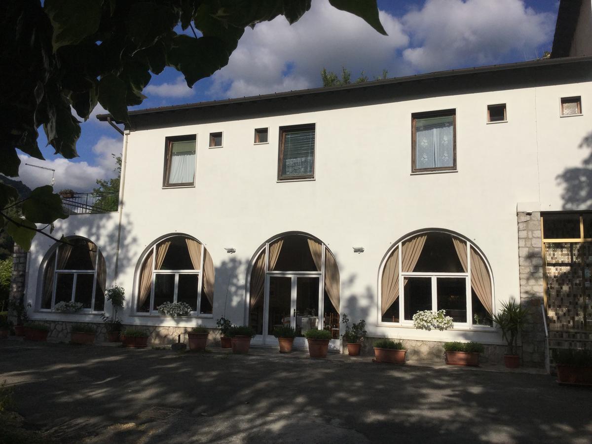 Hotel Ristorante Tipico Terme Pigna Bagian luar foto